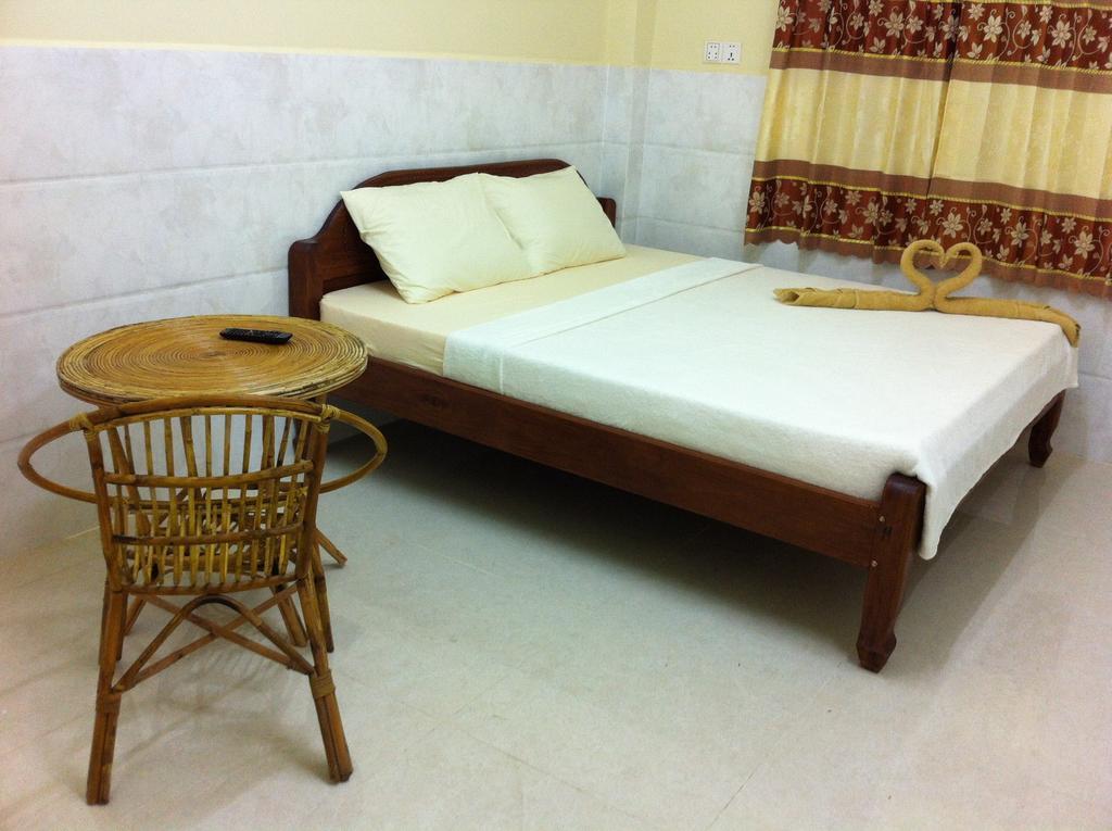 كامبوت Captain Chim S Guesthouse الغرفة الصورة
